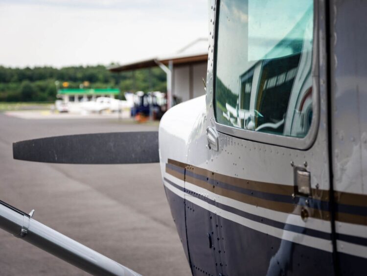 Flugzeug